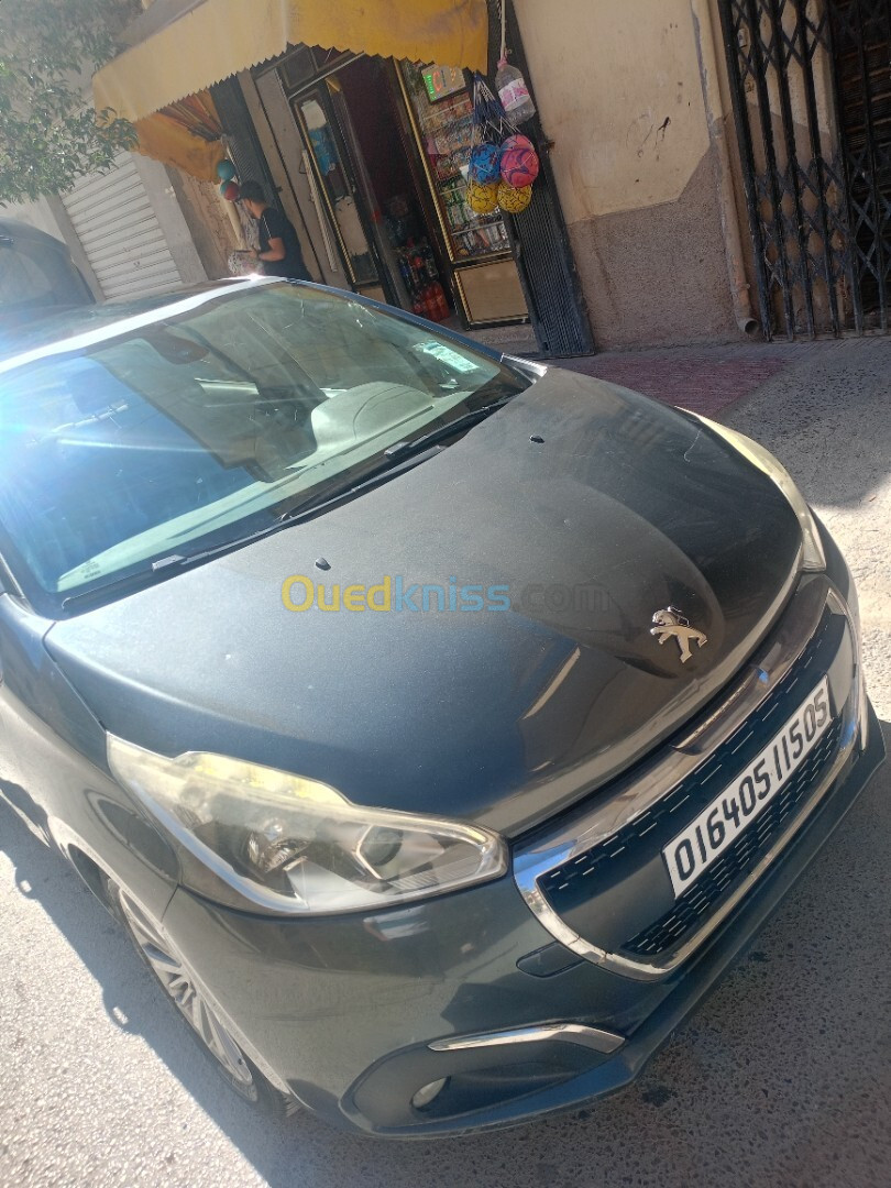 Peugeot 208 2015 Allure Facelift