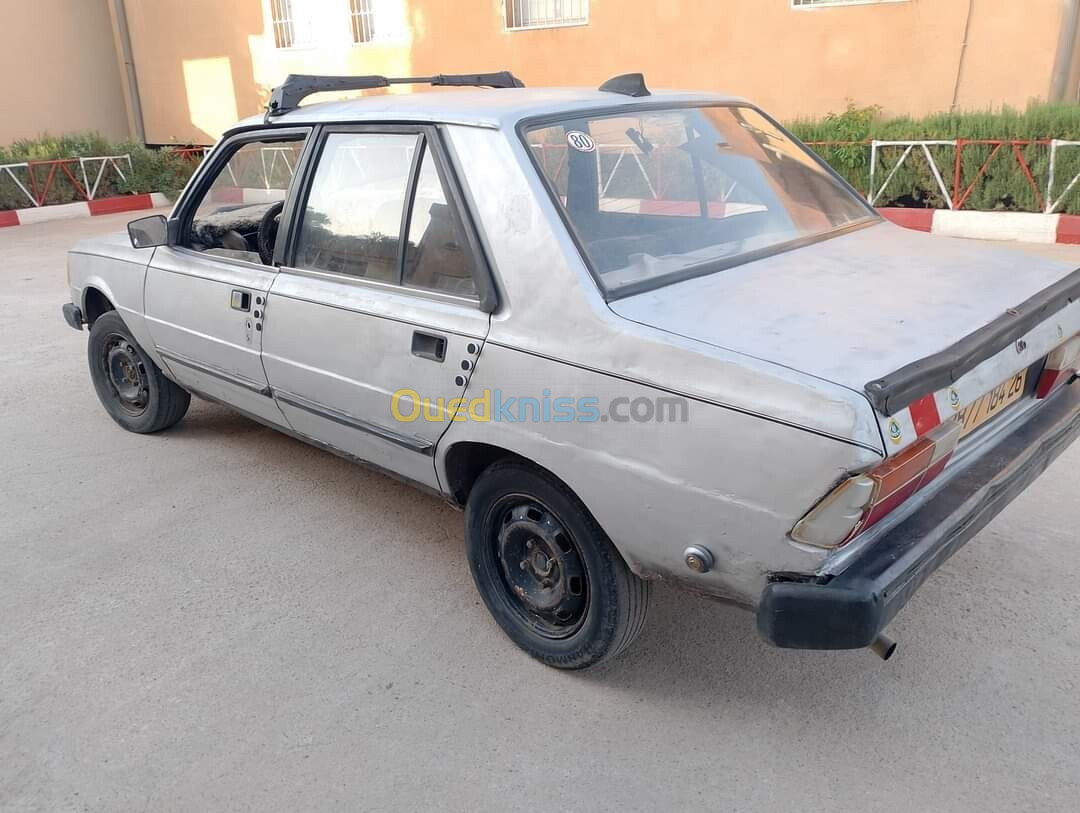 Peugeot 305 1984 305