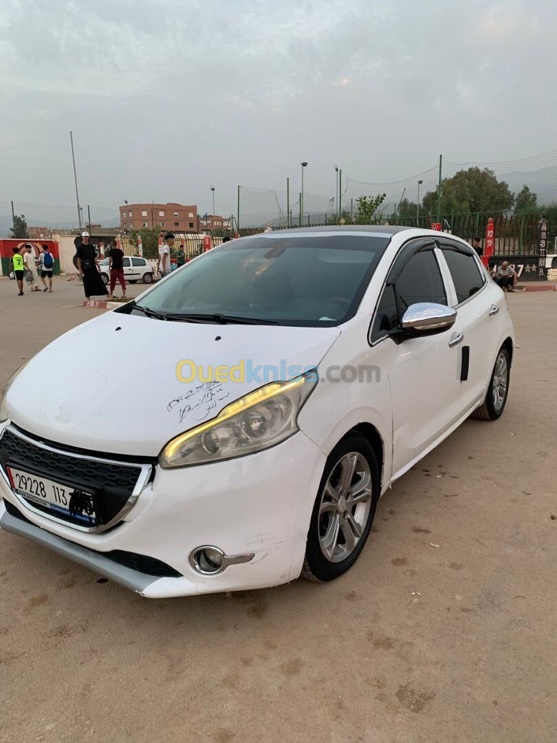 Peugeot 208 2013 Allure