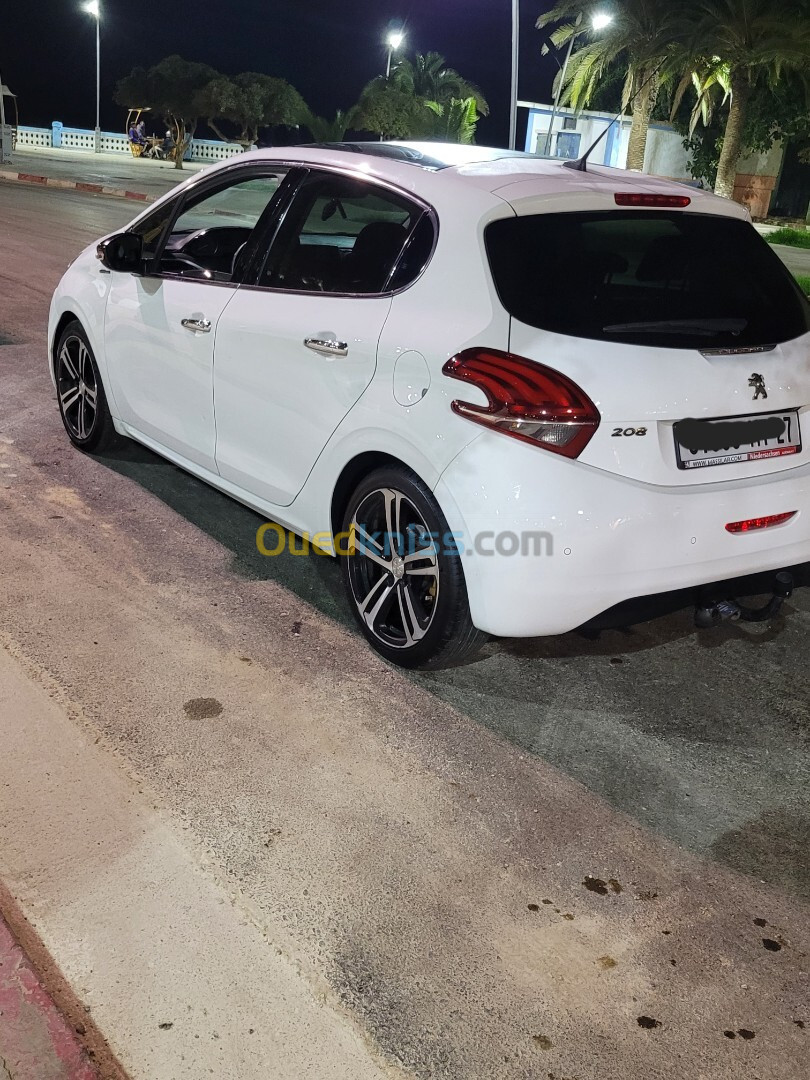 Peugeot 208 2017 Giti line