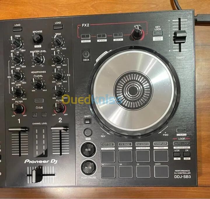 contrôleur DJ Pioneer sb3 