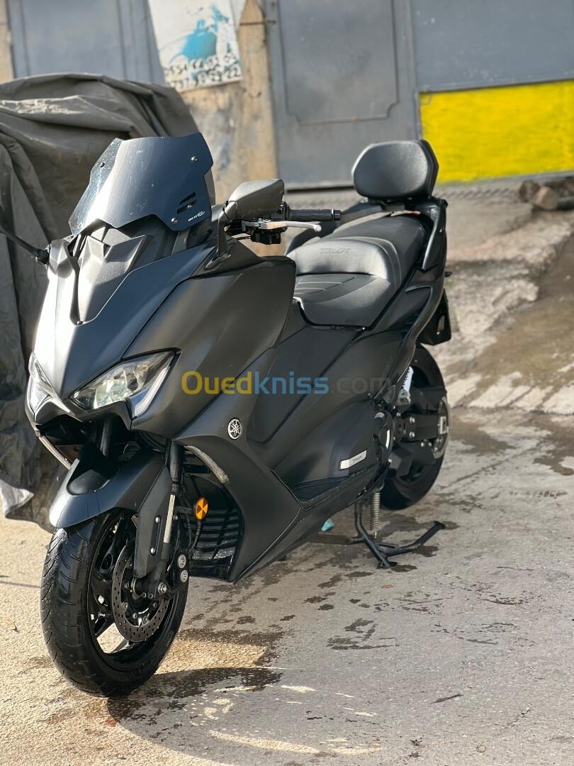 Yamaha Tmax 560 2022