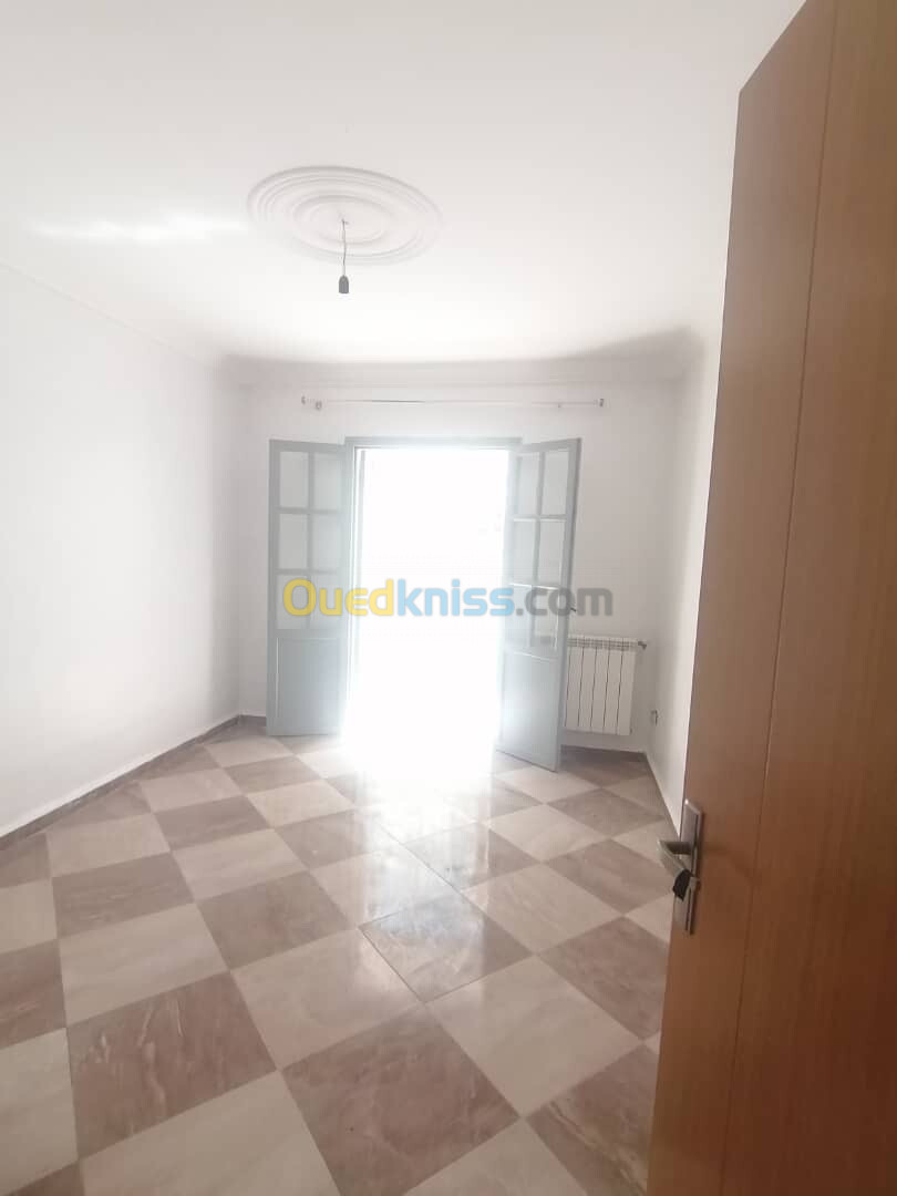 Location Appartement F4 Alger Hraoua