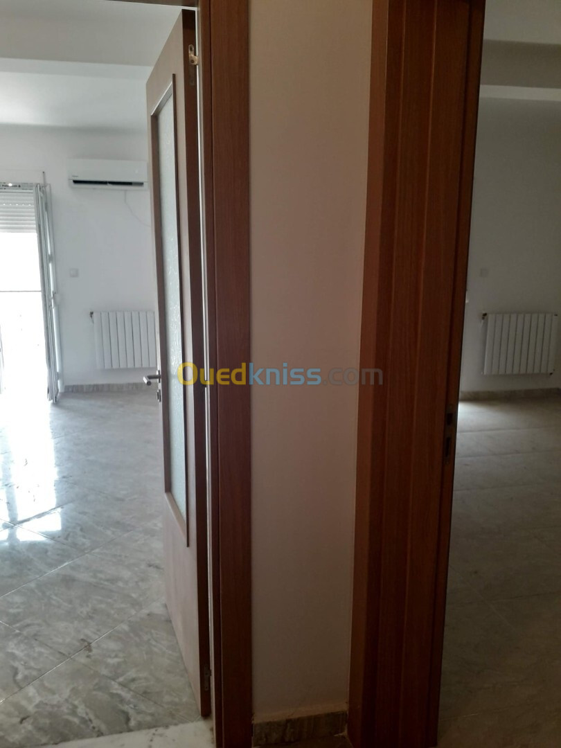 Location Appartement F5 Alger Souidania