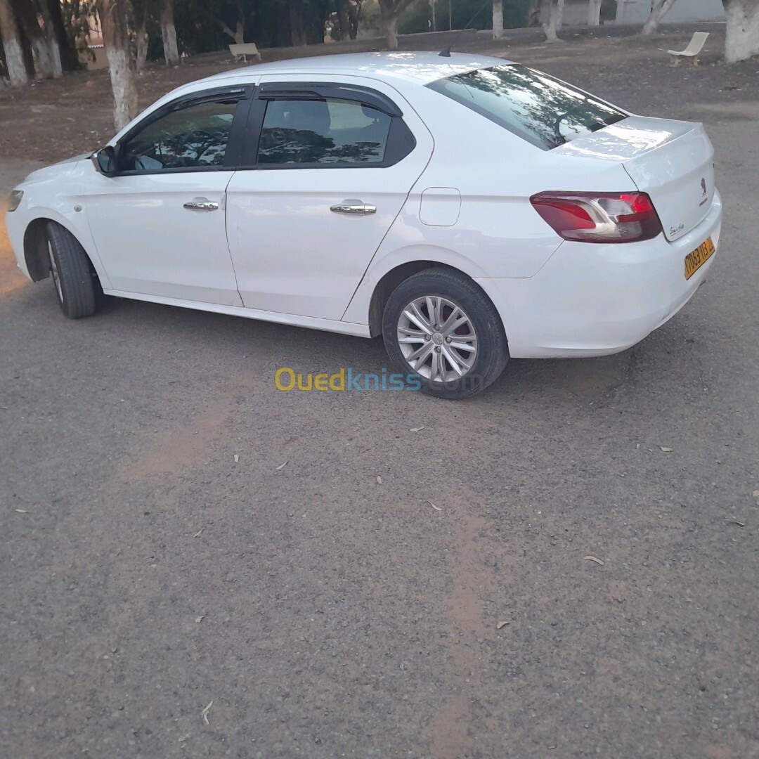 Peugeot 301 2013 Active plus