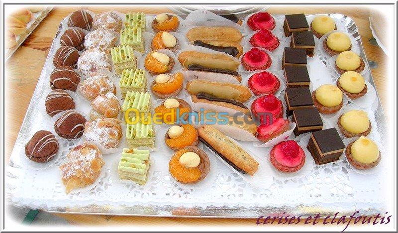 TRAITEUR,GATEAUX D'EVENEMENTS,