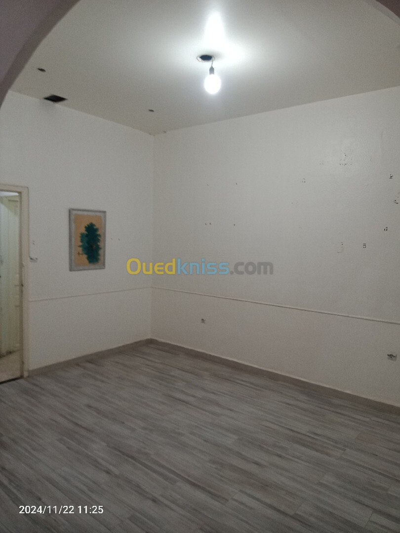 Location Appartement F05 Annaba Annaba