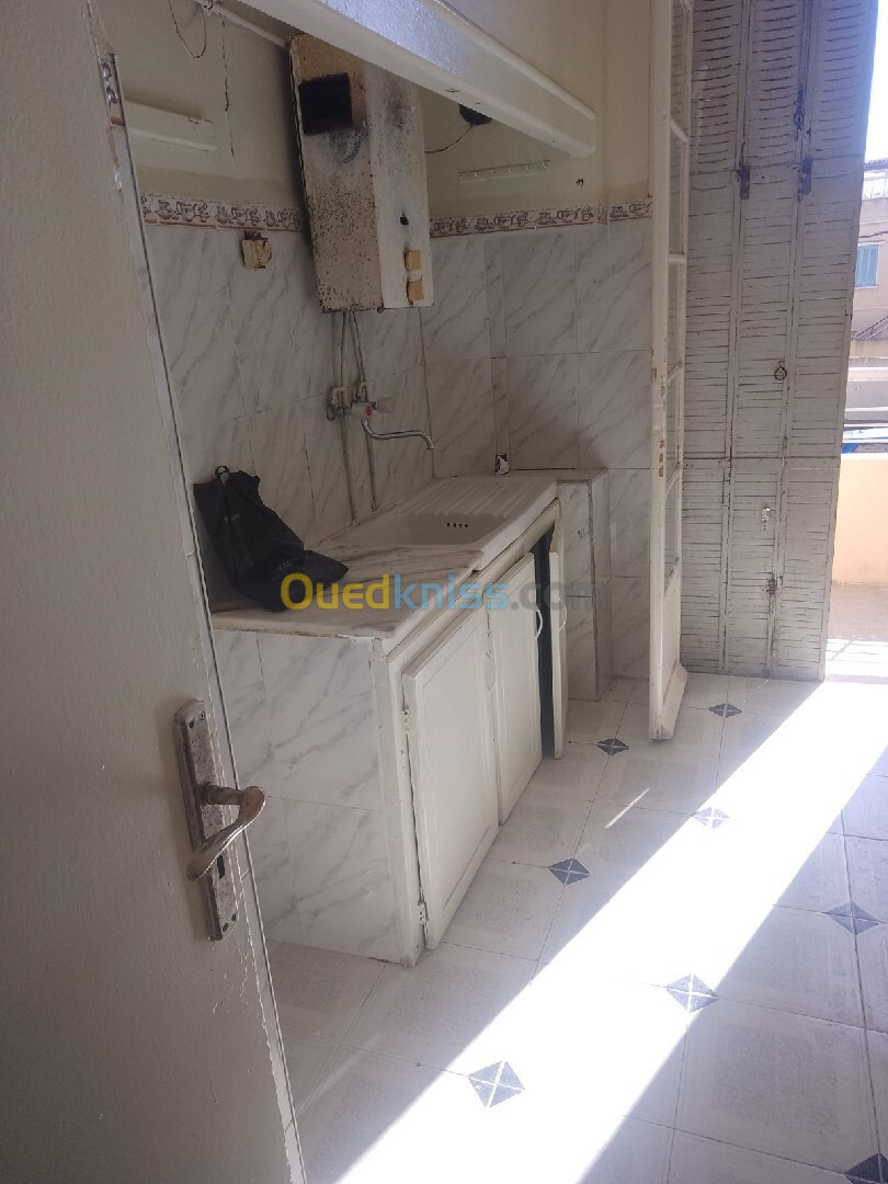 Location Appartement F3 Alger Kouba