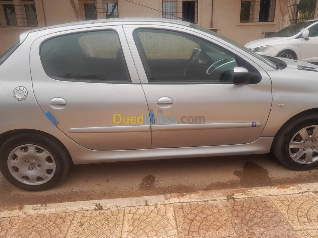 Peugeot 206 Plus 2010 206 Plus