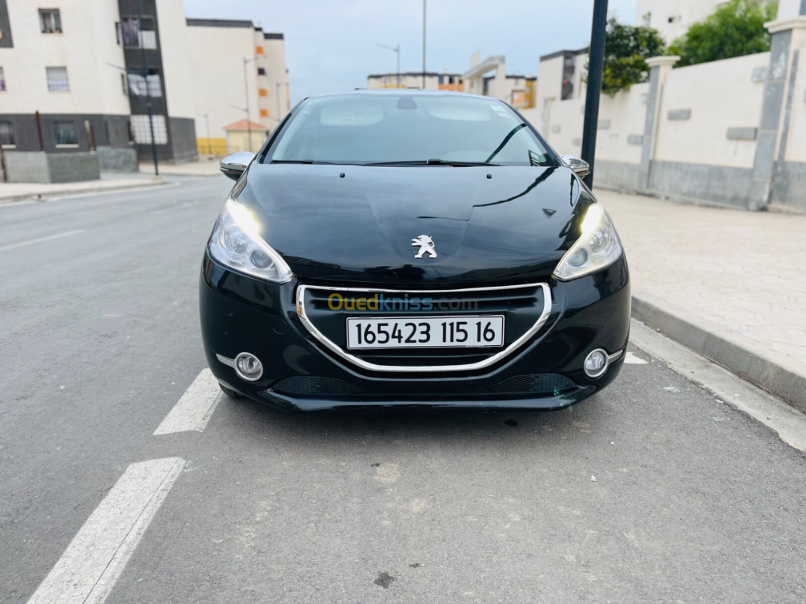 Peugeot 208 2015 Allure Facelift