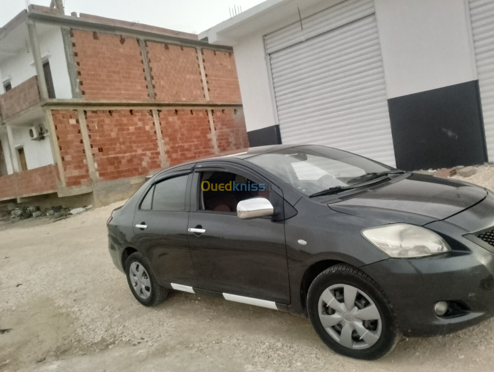 Toyota Yaris Sedan 2010 Yaris Sedan