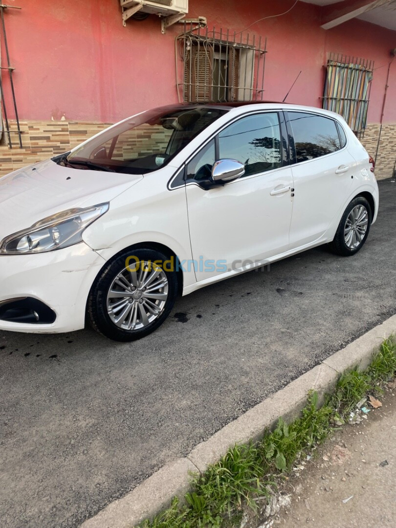 Peugeot 208 2016 Allure