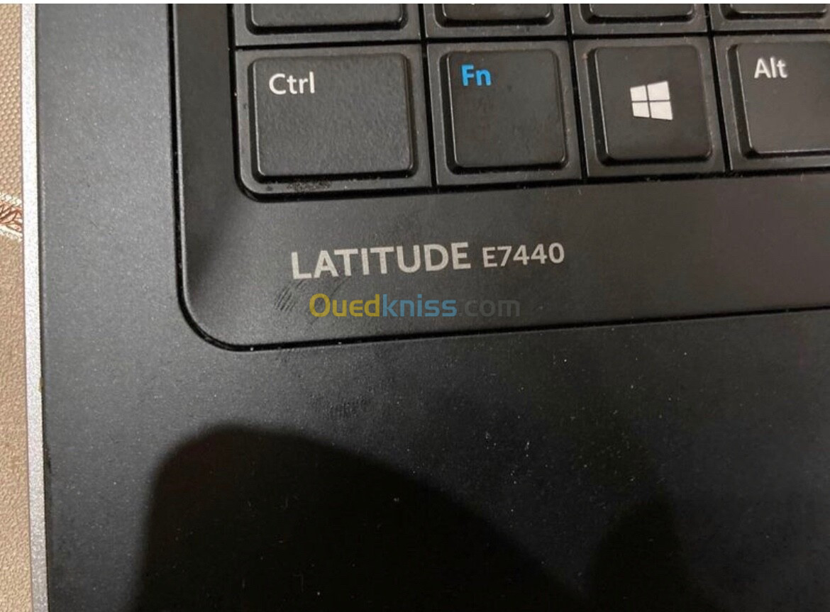 Dell LATITUDE