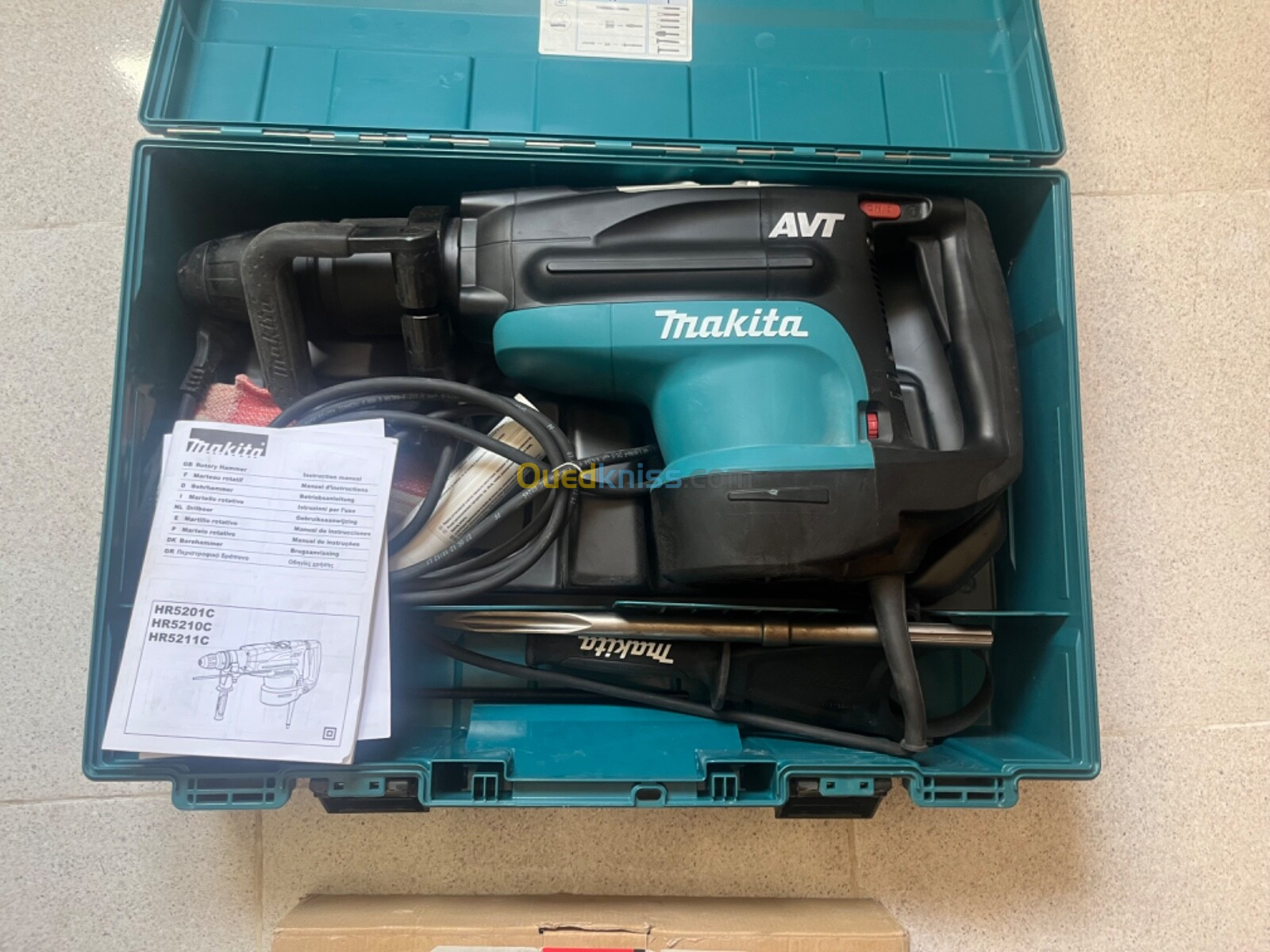 Perforateur Burineur Makita HR5210C