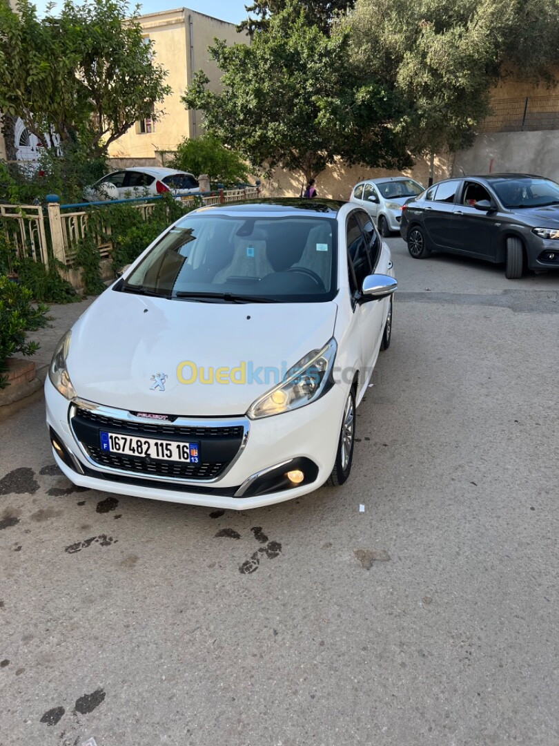 Peugeot 208 2015 Allure Facelift