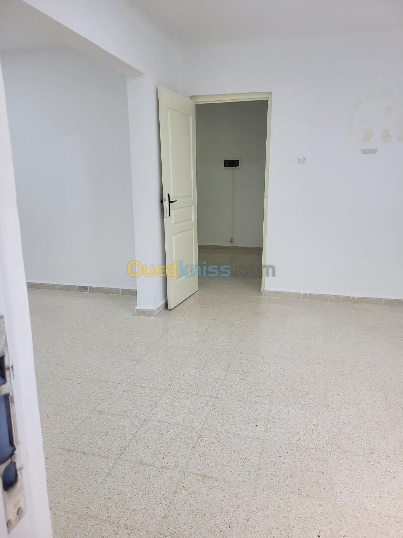 Location Appartement F4 Alger Baba hassen