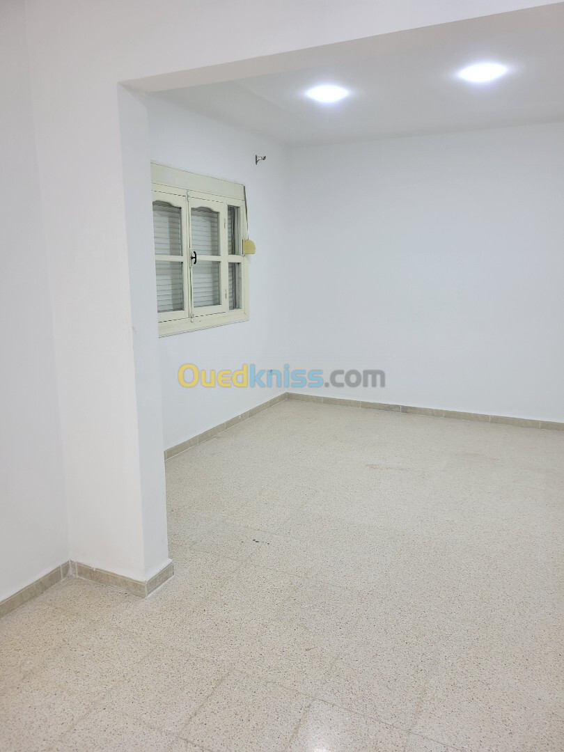 Location Appartement F4 Alger Baba hassen