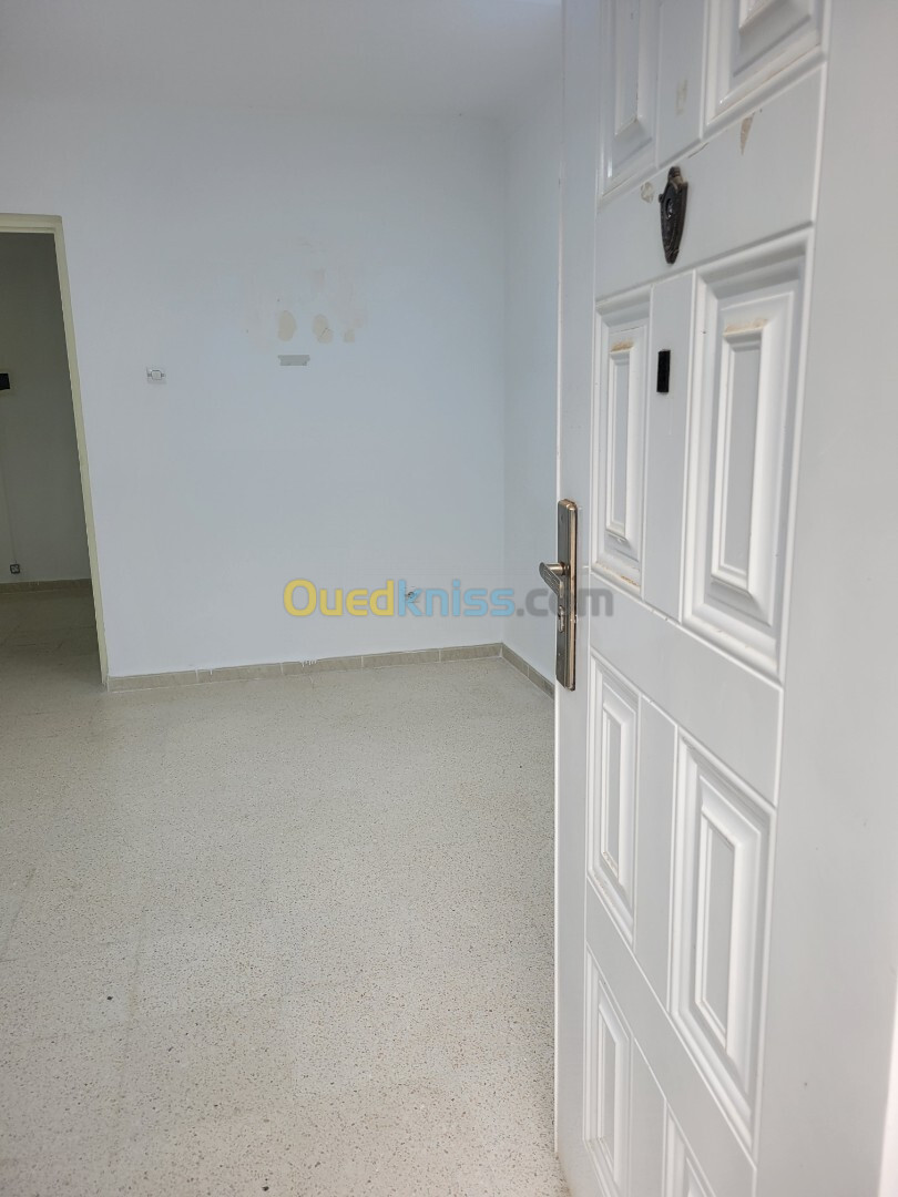 Location Appartement F4 Alger Baba hassen