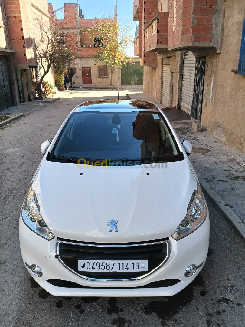 Peugeot 208 2014 Allure