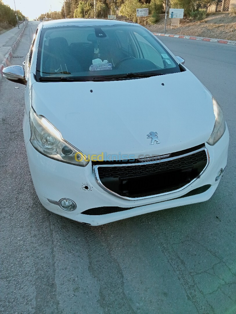 Peugeot 208 2013 Allure