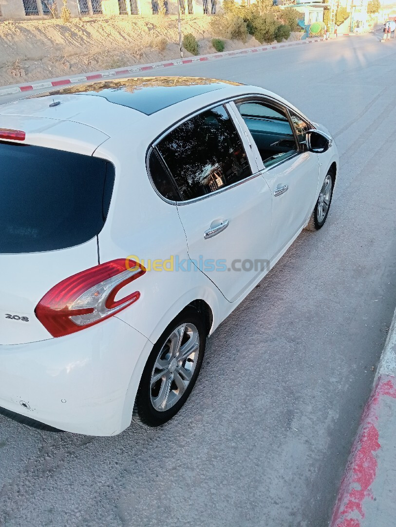 Peugeot 208 2013 Allure