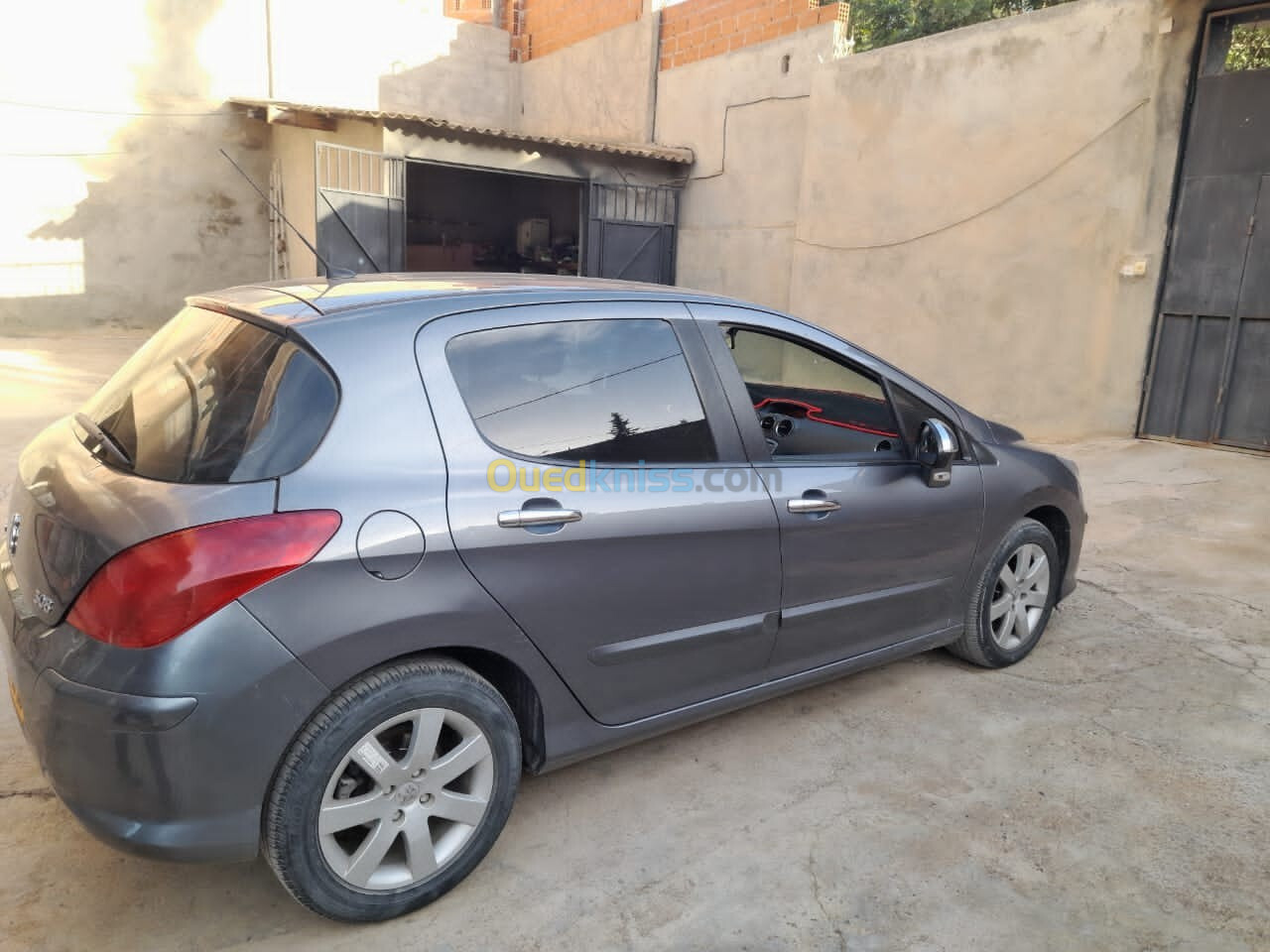 Peugeot 308 2011 