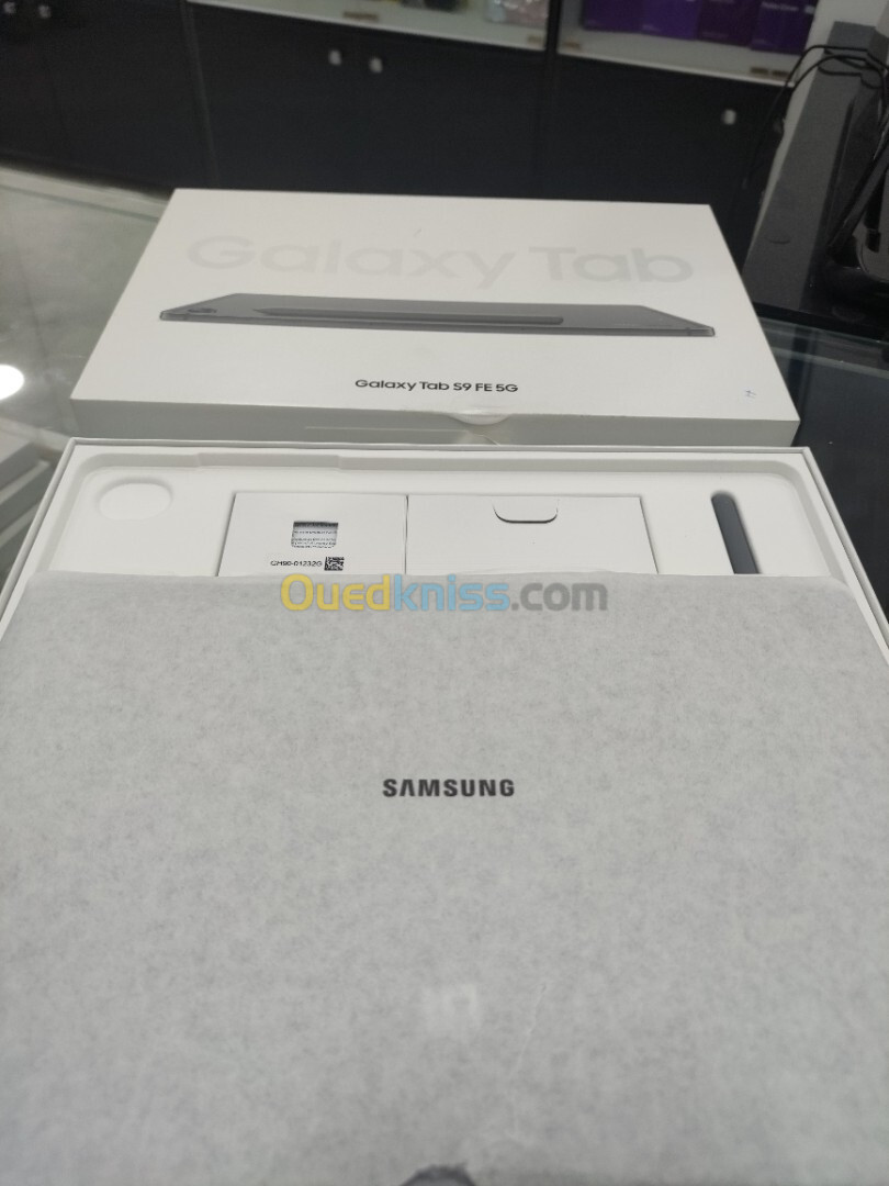 Samsung Tab S9 Ultra 256/12 cellulaire 5G coffret 🇬🇧