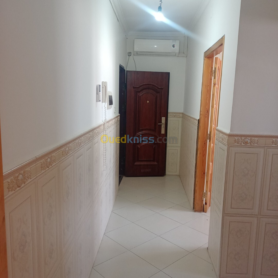 Location Niveau De Villa F01 Blida Soumaa