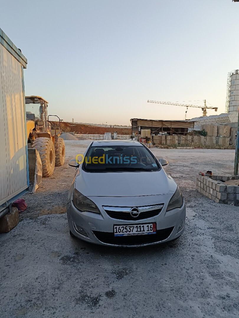 Opel Astra 2011 SPORT