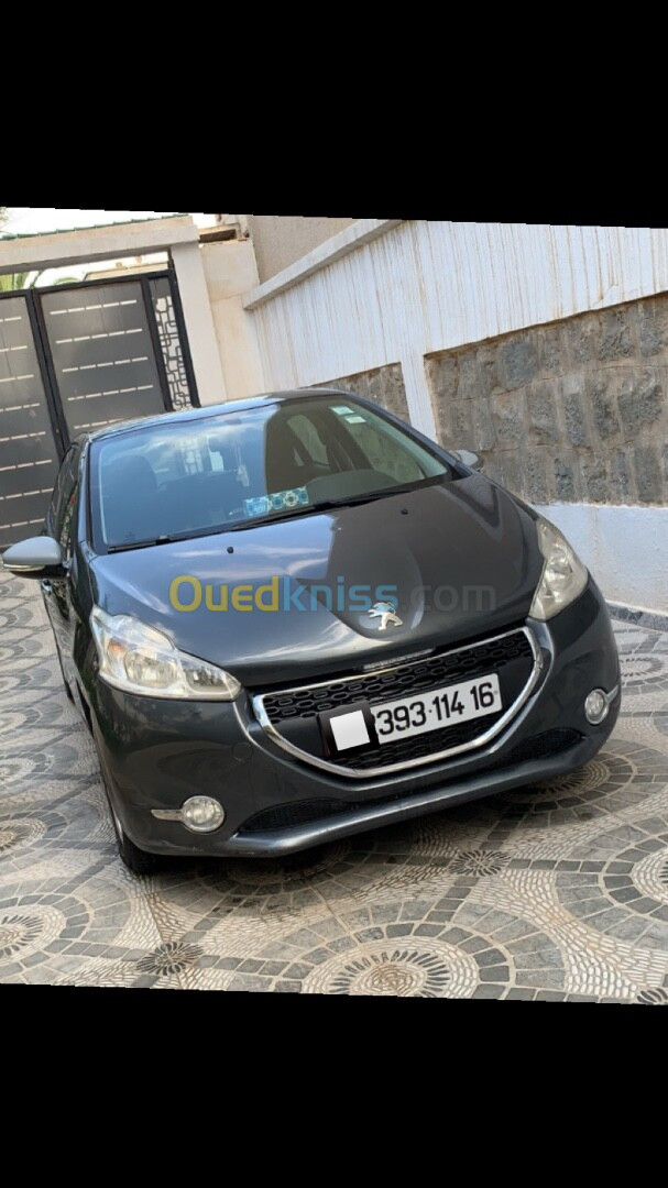 Peugeot 208 2014 Allure