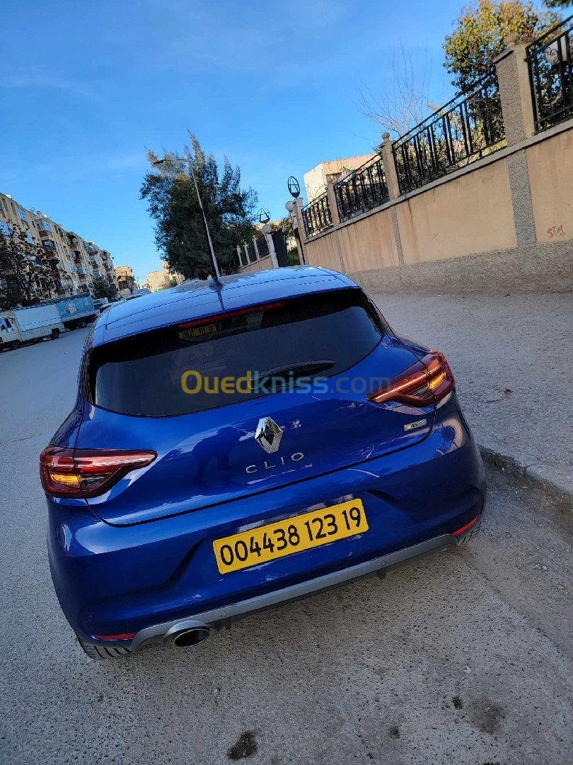 Renault Clio 2023 Rs line