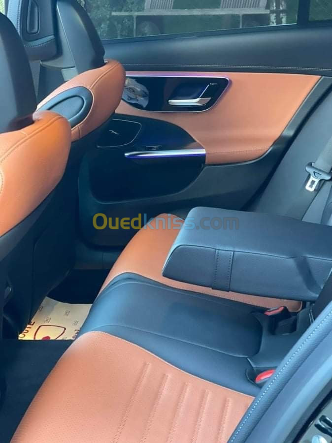 Mercedes Classe C 2022 2022 220D AMG+ FULL-OPTION + RIDEAUX + SIÈGES MASSANTS