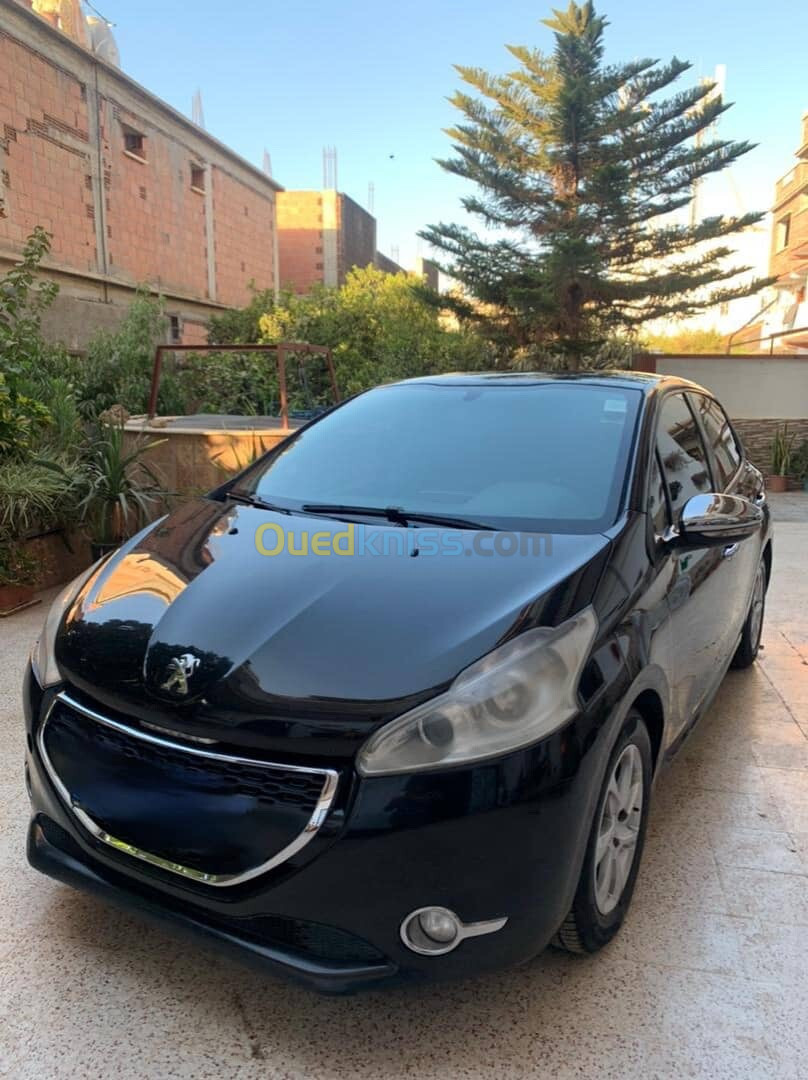 Peugeot 208 2014 Allure