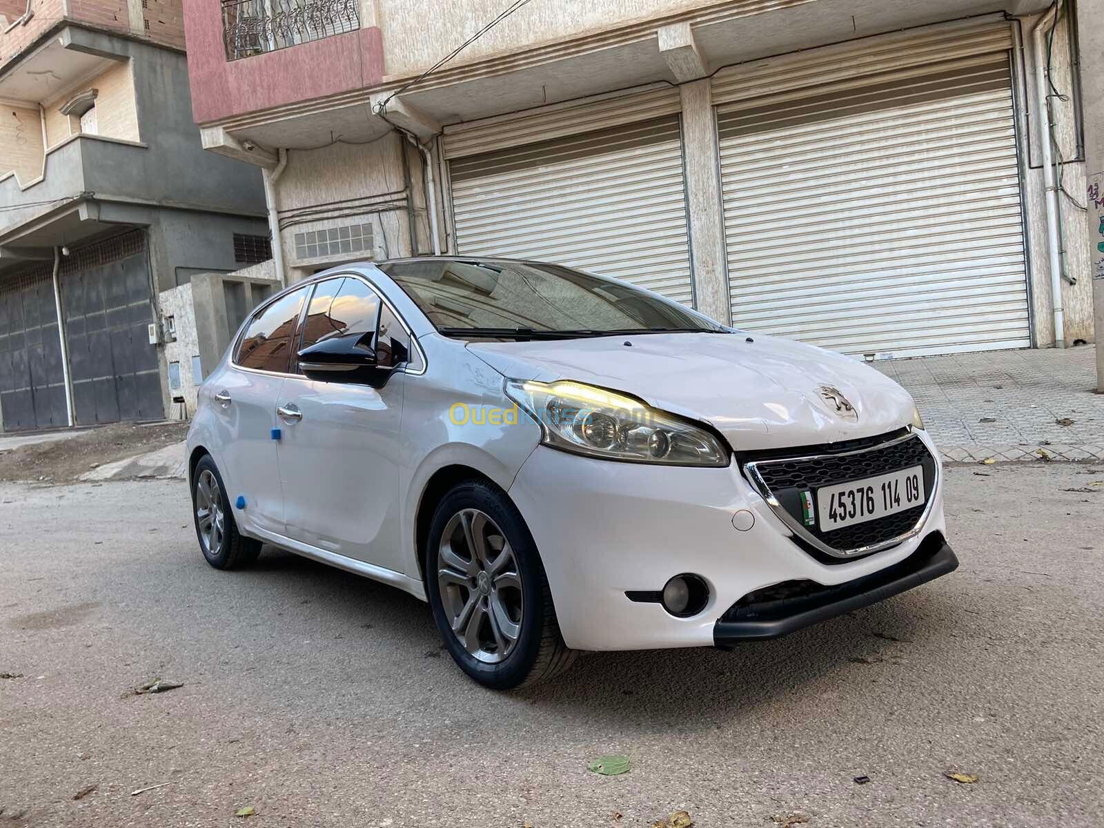 Peugeot 208 2014 Allure