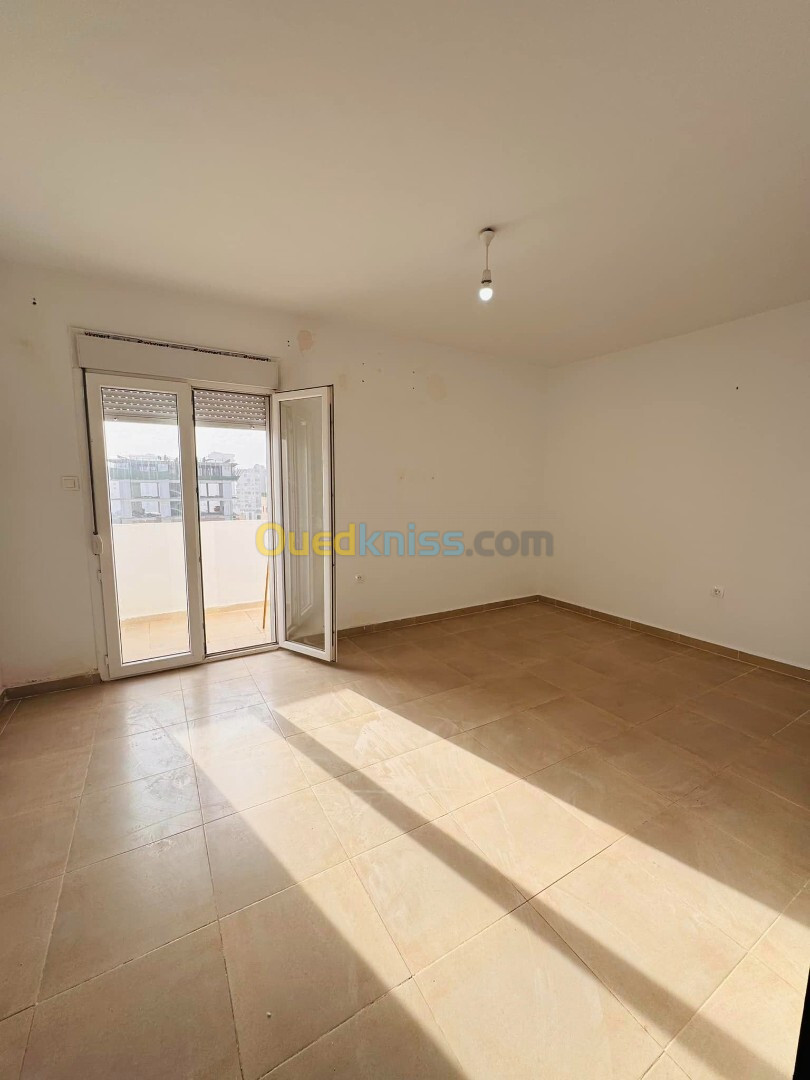 Location Appartement F4 Oran Bir el djir