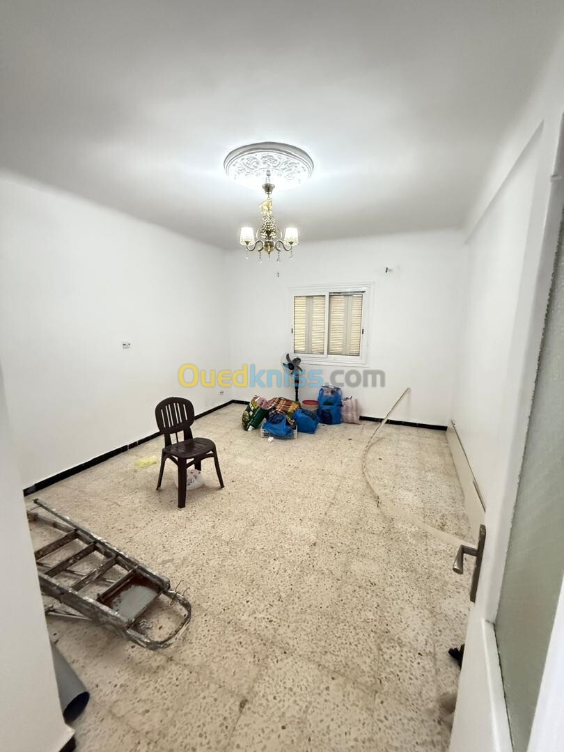 Location Appartement F3 Alger Bab ezzouar