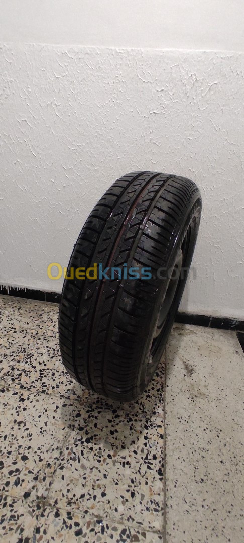 Pneu avec jante Bridgestone 195/65R 15