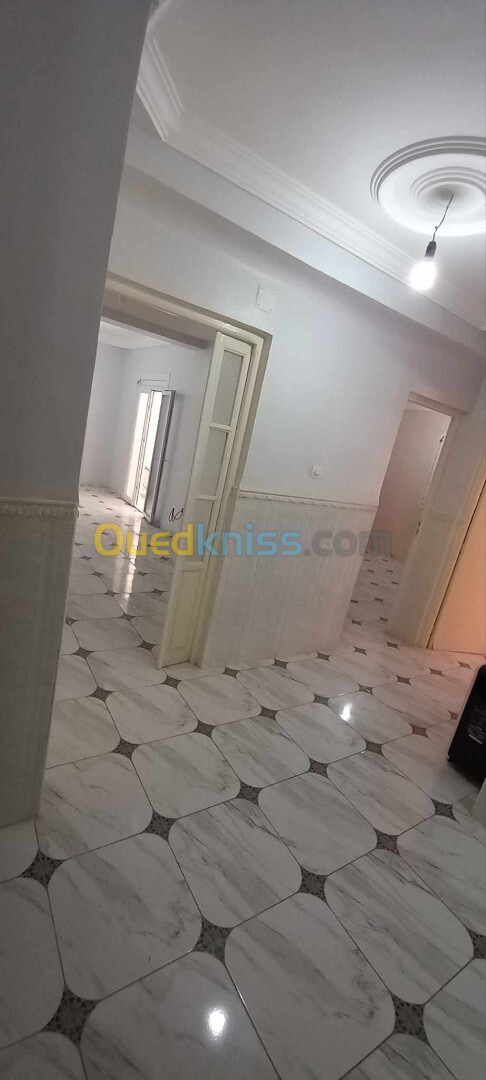 Location Appartement F3 Alger Ain benian