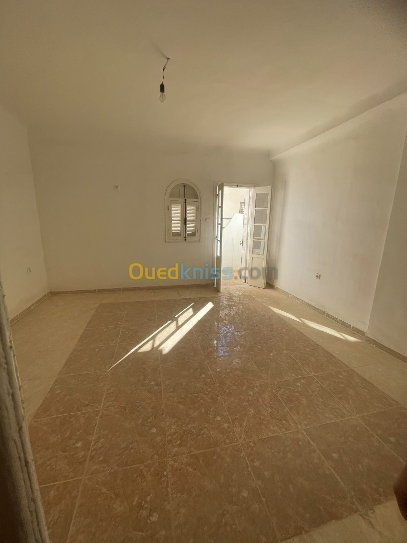 Location Appartement F3 Biskra Biskra