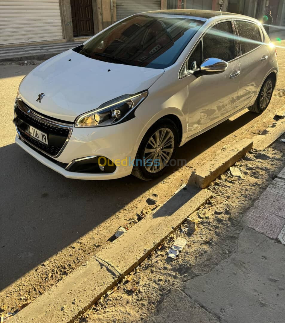 Peugeot 208 2016 Allure