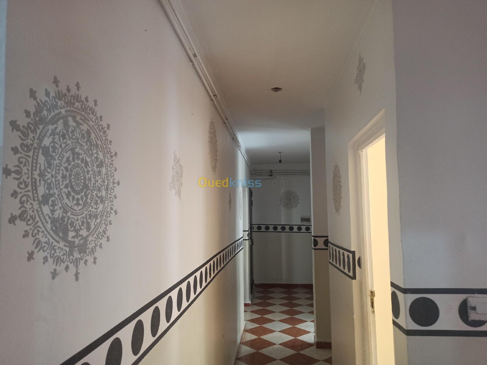 Location Appartement F3 Alger Les eucalyptus