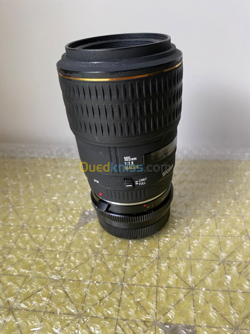 Objectif Sigma 105mm f/2.8 EX Macro - Monture SONY A