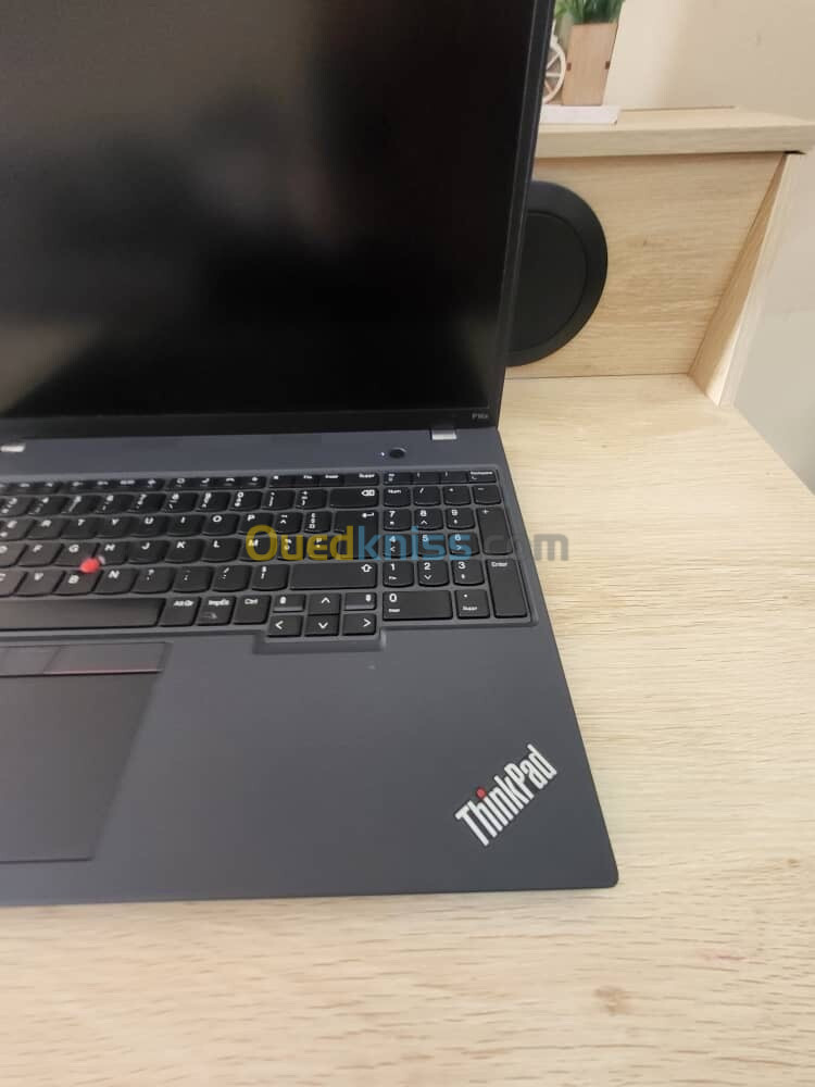 LENOVO THINKPAD P16s G2 | RYZEN 7 PRO 7840U w | 32GB RAM | 512GB SSD | RADEON 780M GRAPHICS 4GB