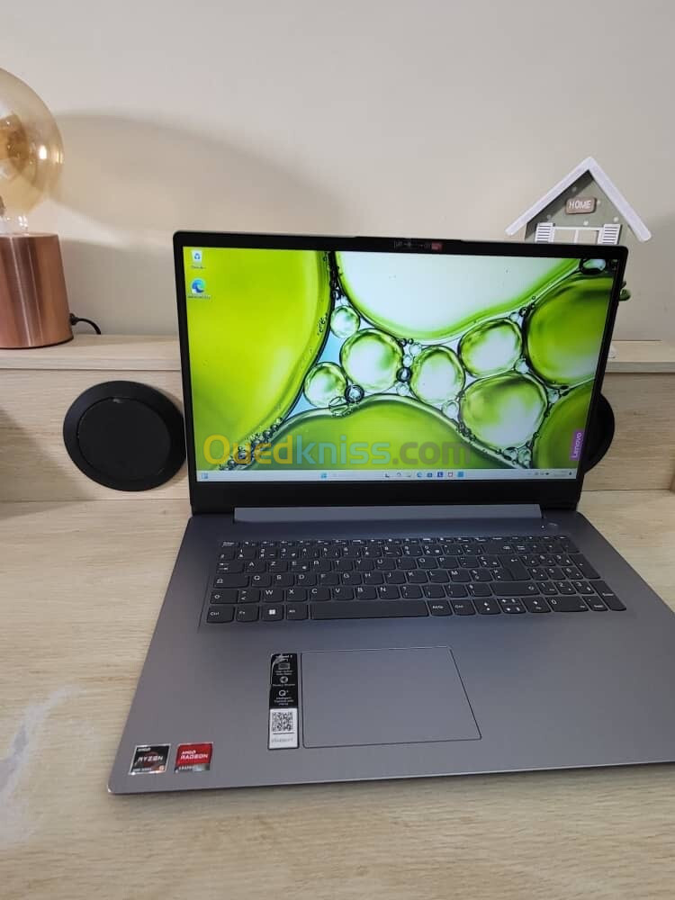 LENOVO IDEAPAD 3 17.3'' FHD | RYZEN 5 5500U | 8GB RAM - 256GB SSD | AMD RADEON GRAPHICS 2GB