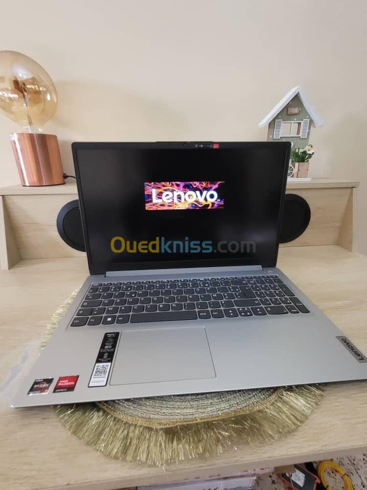 Lenovo IdeaPad 15.6'' FHD | RYZEN 7 5700U | 16GB RAM - 512GB SSD | AMD Radeon Graphics 2GB