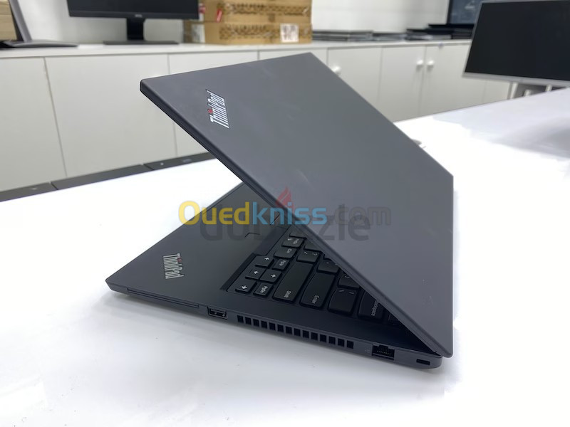 ThinkPad T14 INTEL 10TH GEN vPRO CORE I5 10310U @2.3GHz - 16GB RAM - 256GB SSD - Intel UHD Graphics