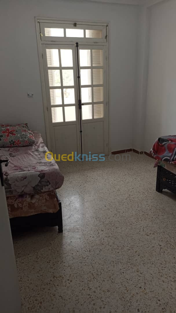 Location vacances Appartement F3 Tizi Ouzou Tigzirt