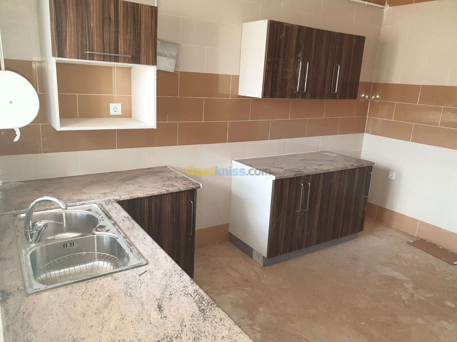 Location Appartement F4 Batna Batna