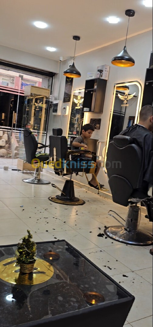  ,بحث عن حلاق.      chercher un coiffeur 