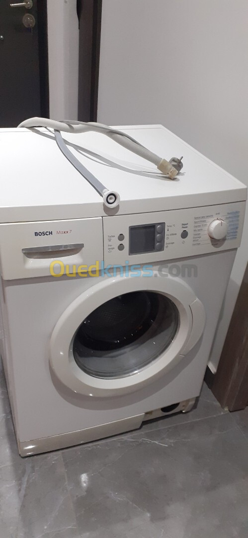 Je vent une machine à laver bosch maxx7